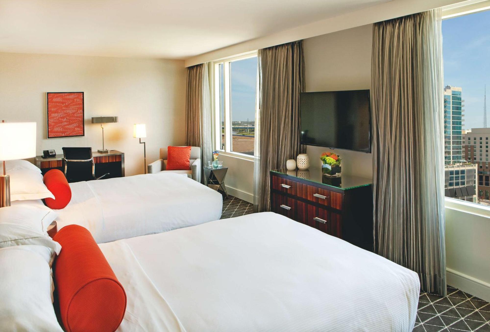 Hilton Nashville Downtown Exterior photo